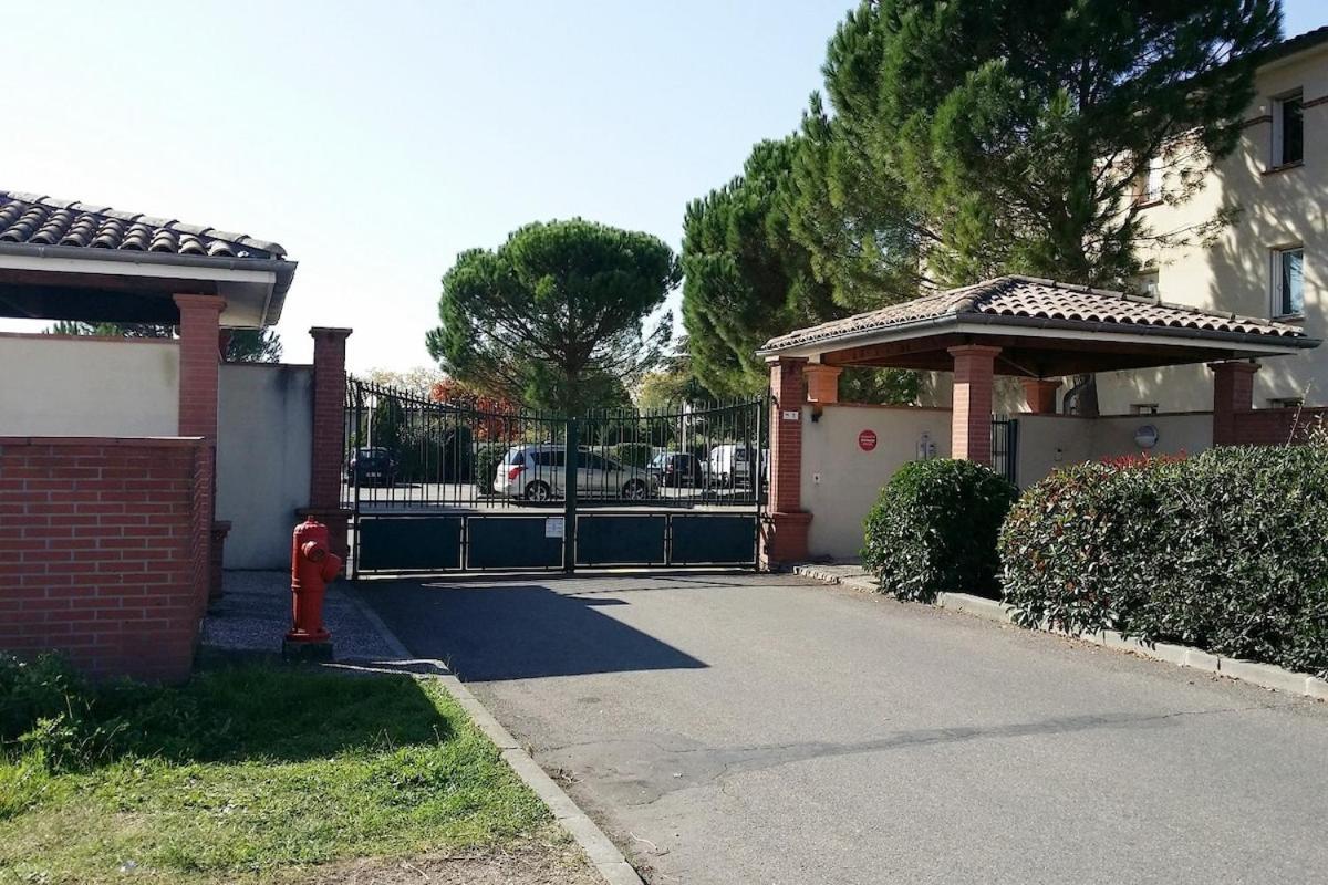Apartament Le Sporting Land - Avec Entree Autonome, Parking Prive & Sa Piscine ! - Gaillac Zewnętrze zdjęcie